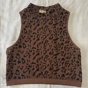 Leopard print Mock Neck Crop Top